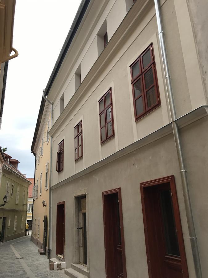 Foter Rezidencia Appartement Győr Buitenkant foto