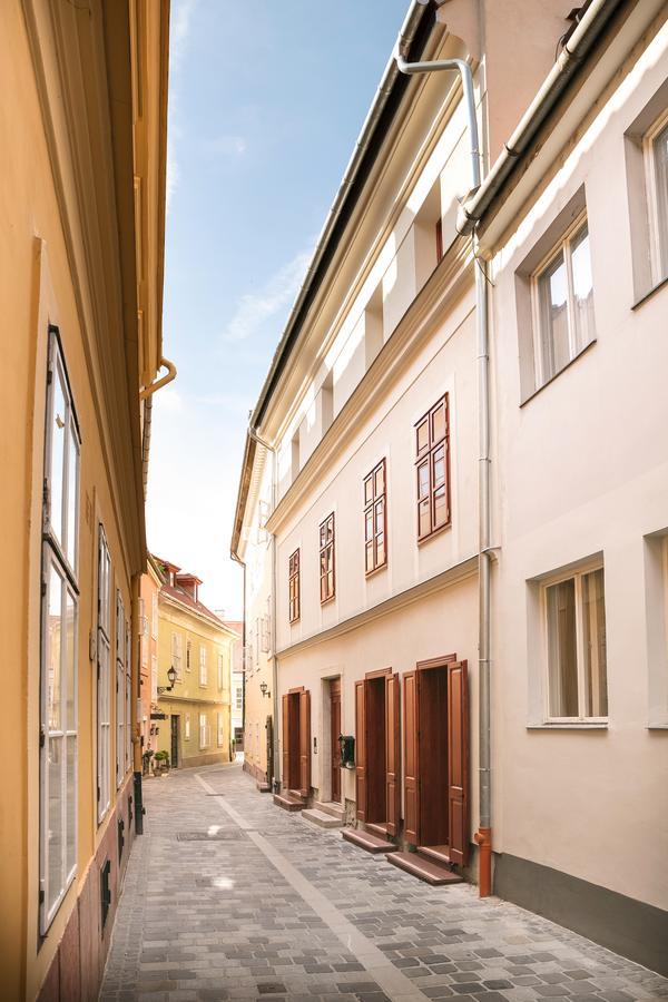 Foter Rezidencia Appartement Győr Buitenkant foto