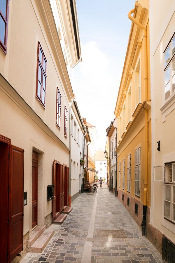 Foter Rezidencia Appartement Győr Buitenkant foto